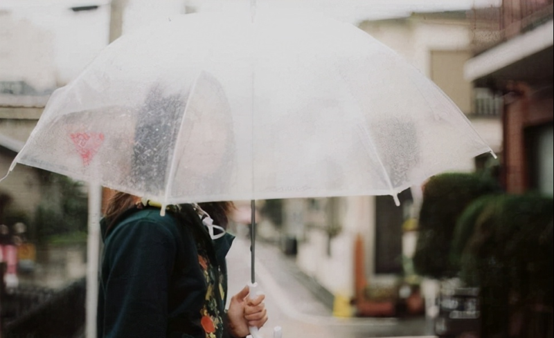 雨后天空的唯美句子（雨后天空很干净诗句）